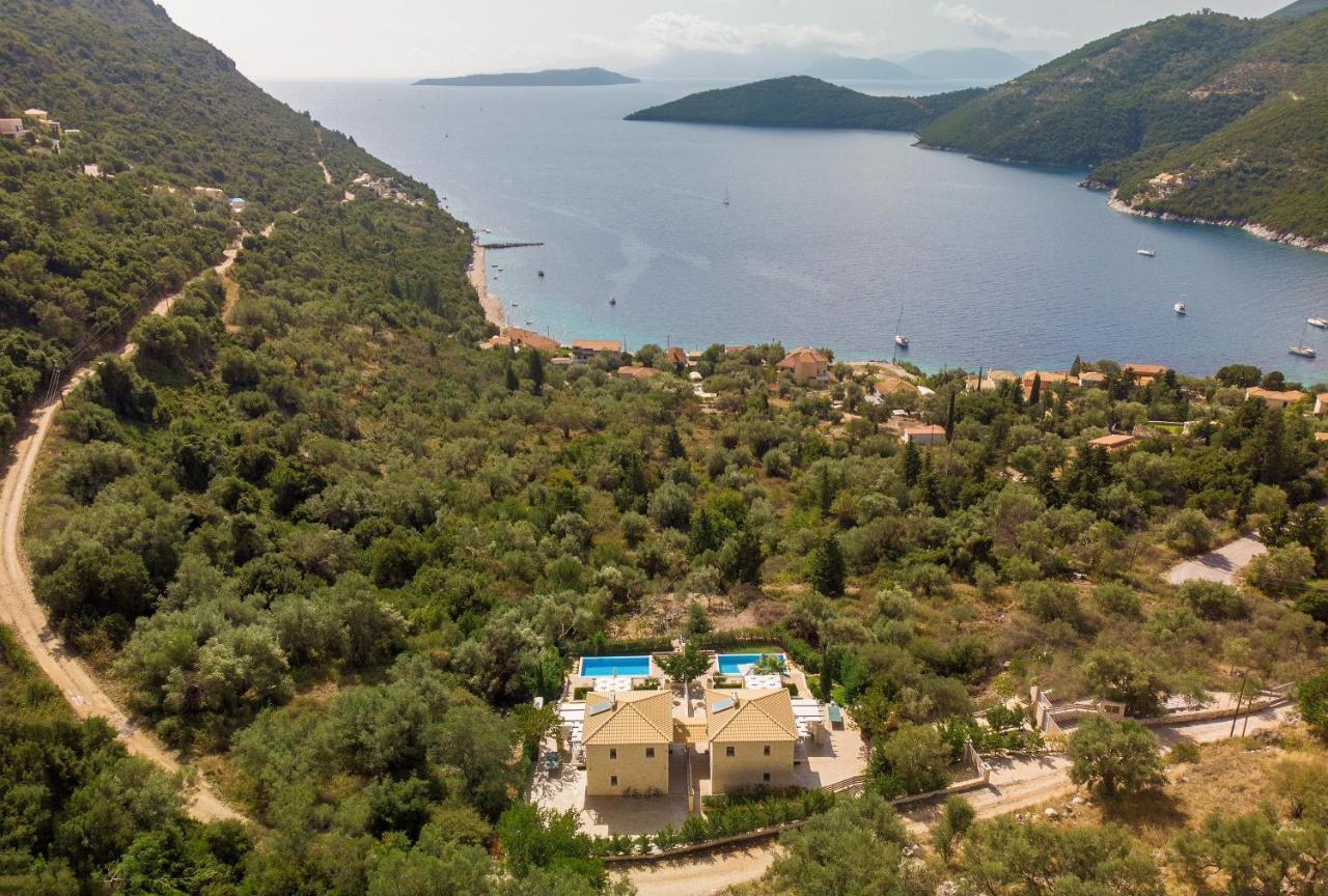 Ionian Diamond Villas Mikros Gialos Exterior photo