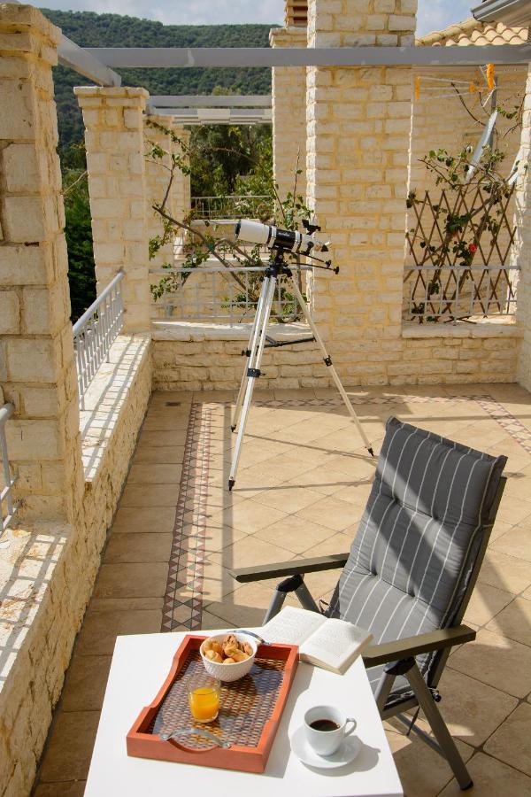 Ionian Diamond Villas Mikros Gialos Exterior photo