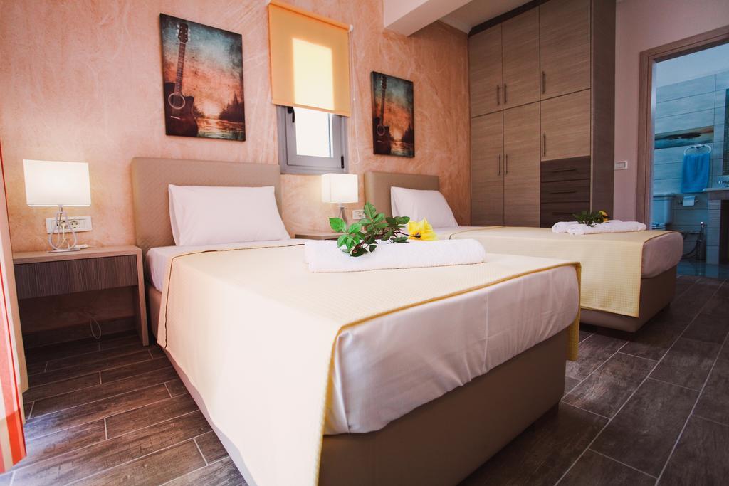 Ionian Diamond Villas Mikros Gialos Exterior photo